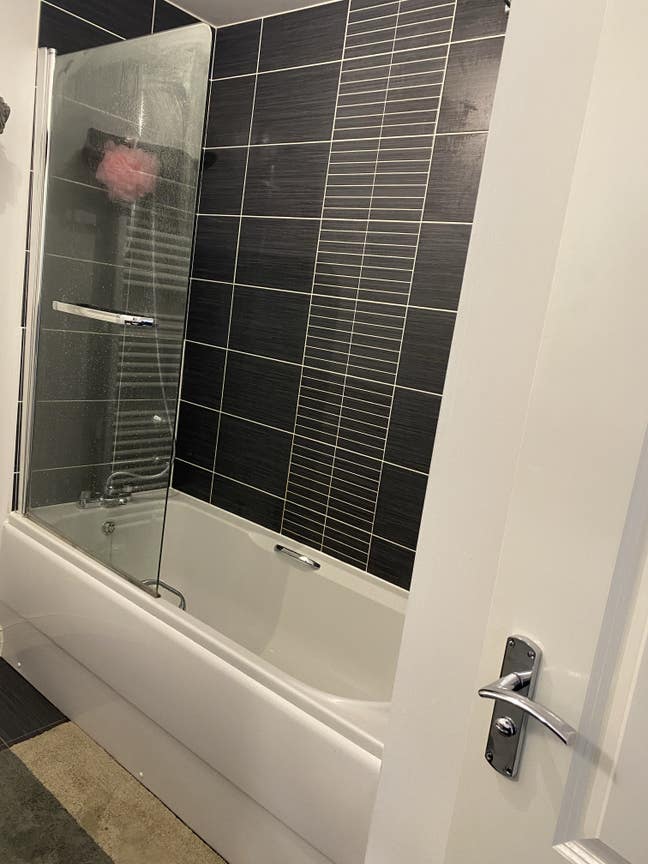 Double Room to Rent Main Photo