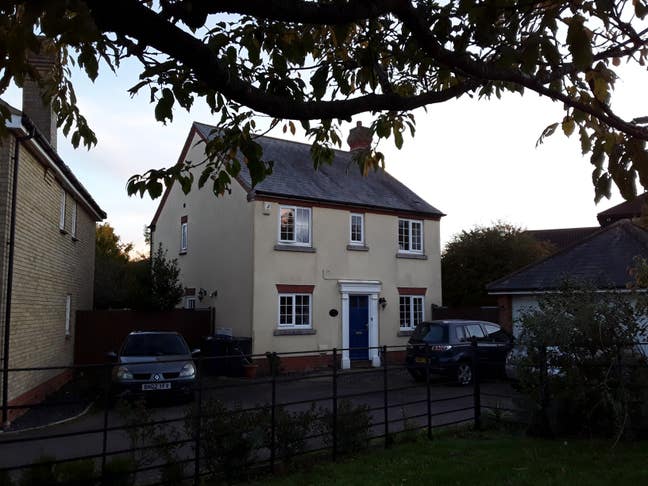 En-suit,Well located, Quiet, Spacious Double Room Main Photo