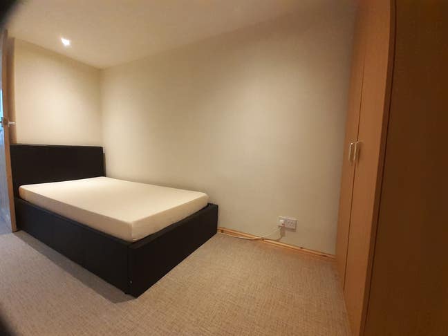 Self Contained Studio/ Room with en-suite Main Photo