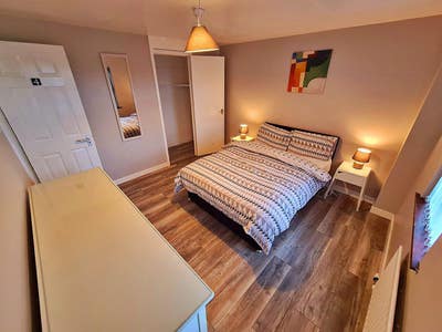 ** Spacious Modern Rooms Lower Antrim Road ** Main Photo