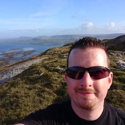 Professional looking to share Main Photo
