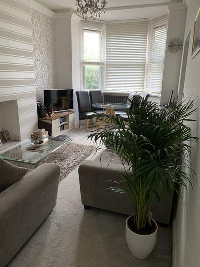 1 Bedroom available in excellent location Main Photo