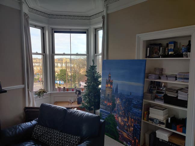 Modern Double Bedroom to Let - Morningside Main Photo