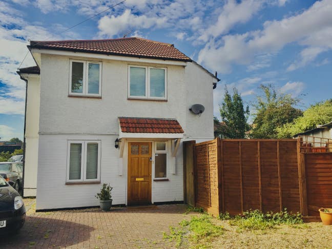 Modern Houseshare in Leafy Ealing (Bills inc.) Main Photo