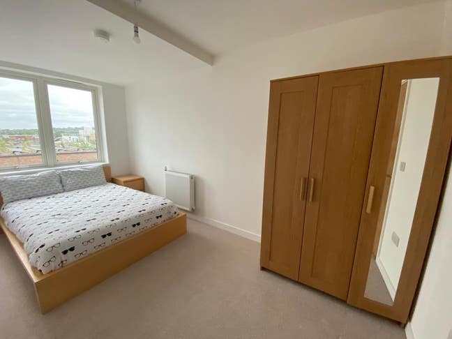 Modern Double Room Peckham Main Photo