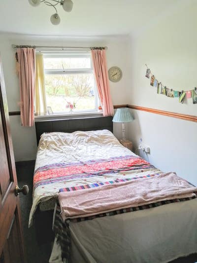 A room for rent in a family home in Tongwynlais Main Photo
