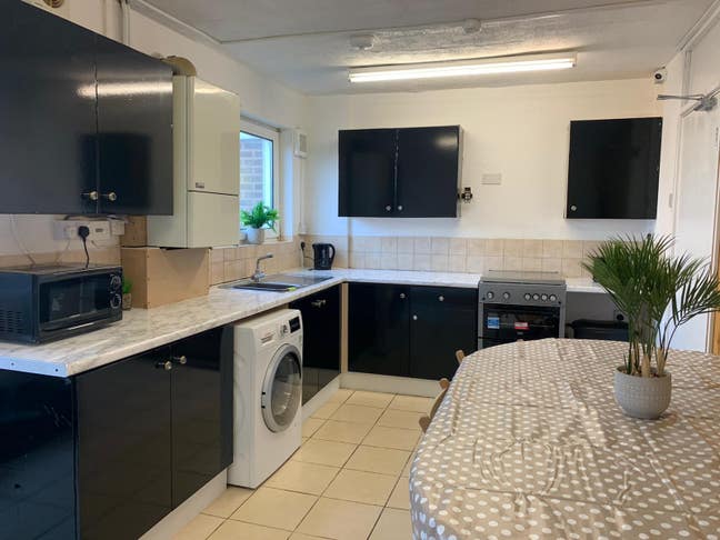 Dss Only-Brand New Refurbished Rooms - Harborne!! Main Photo