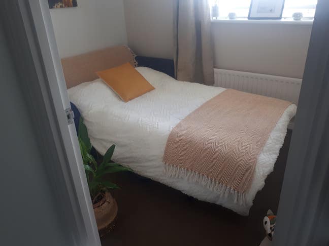 Cosy dbl room in comfortable home near the sea Main Photo