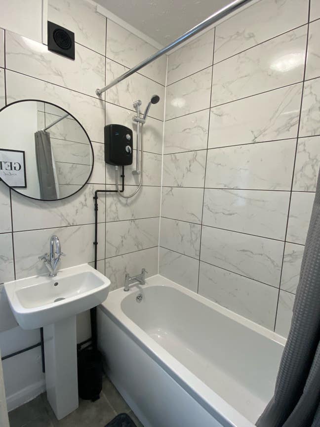 Very large rooms - Friendly and clean - LRI/DMU  Main Photo
