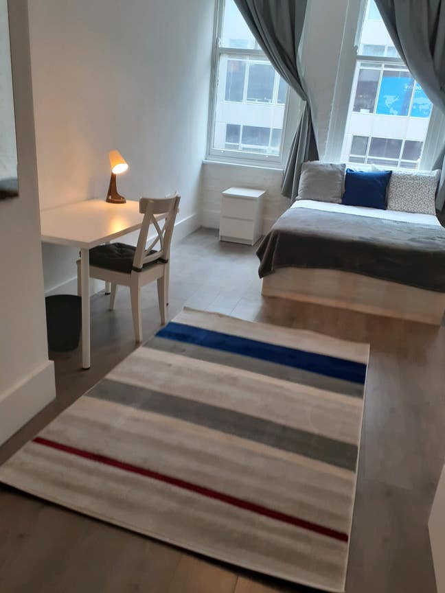 Farringdon Road 17sqms £1,400 all bills incl 25 Oc Main Photo