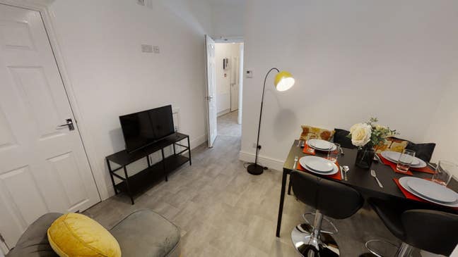Luxury Rooms - Nearby Trendy Cultural Harbour Way Main Photo