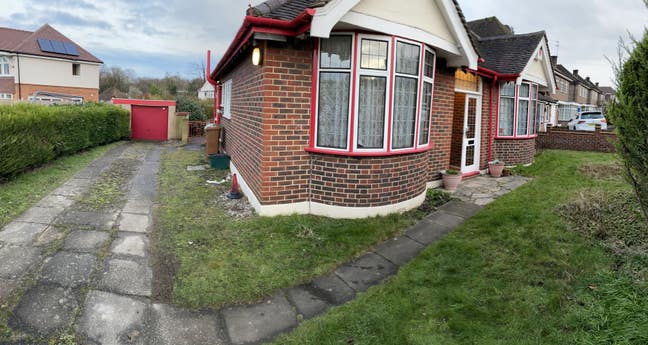 3 Beds hours for rent in Wallington  Main Photo