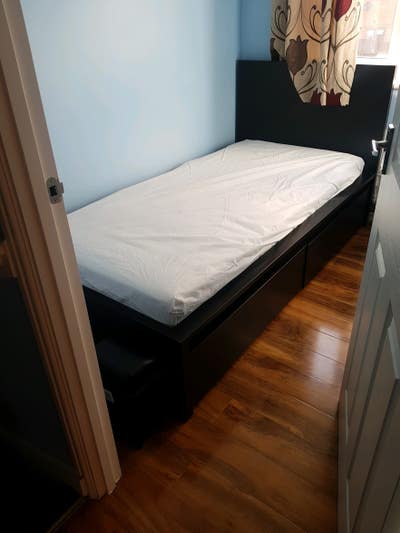 Rent room Main Photo