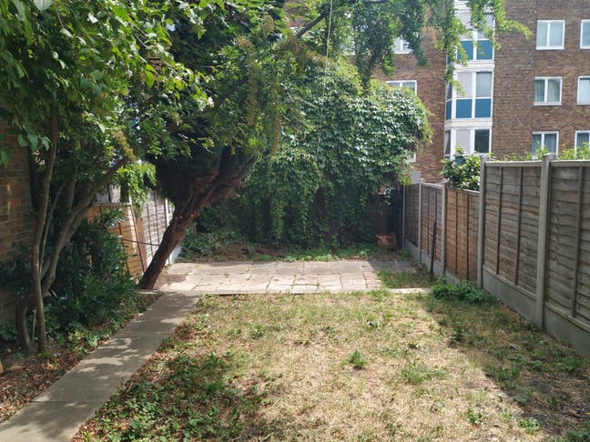 NO DEPOSIT A  double room in Hockney Zone 2 Main Photo