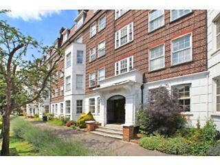V.  nice single and twin/double bedroom Main Photo