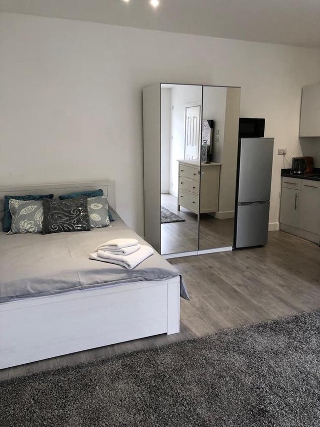 Lovely Studio Flat (39KES8) Main Photo