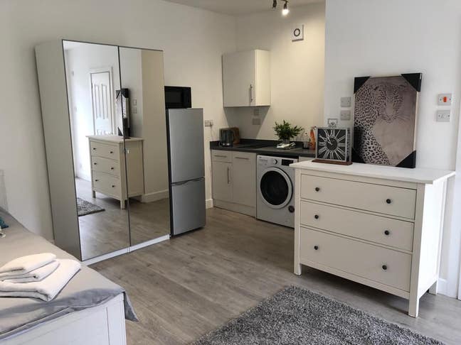 Lovely Studio Flat (39KES8) Main Photo