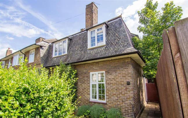 Friendly Home in Barnes, near River and Park Main Photo