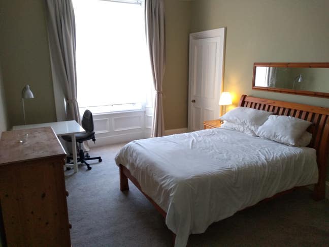 Large Double Room in quiet Marchmont Main Photo