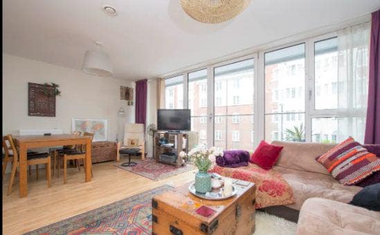 Fantastic short term room in South London Main Photo