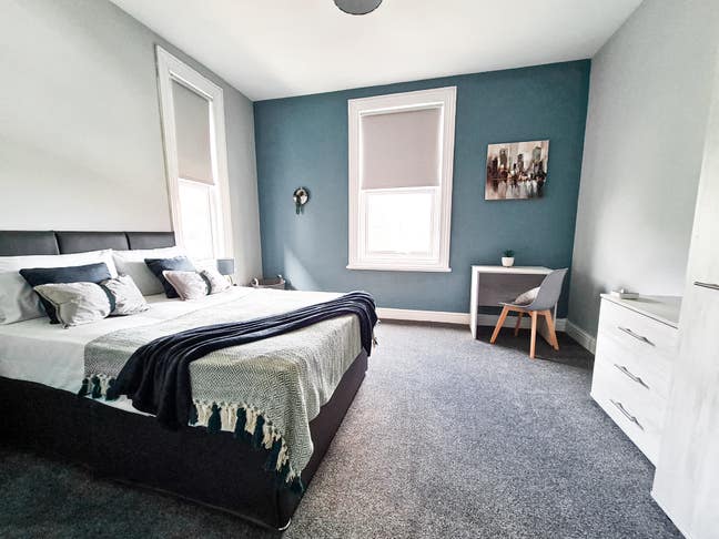 **Now Only 1 Ensuite Room Available** Main Photo