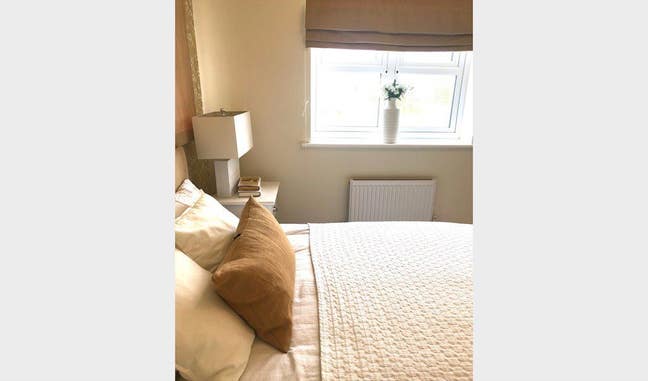 Double Room in Beautiful House Main Photo