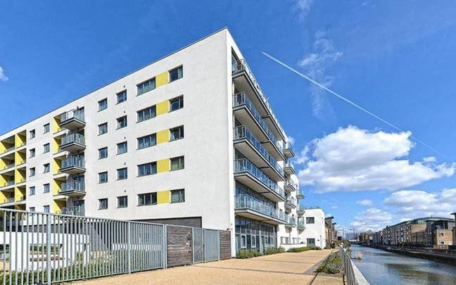 Very Large 2 Bed Apartment to Let as a Whole Main Photo