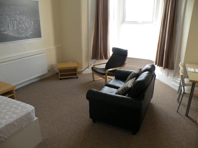 18th January - Superb Studio Flat for one person Main Photo