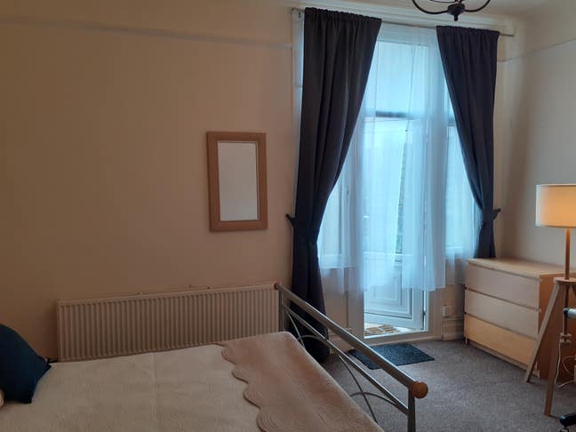 Spacious double room . Large Townhouse, Cathays Main Photo
