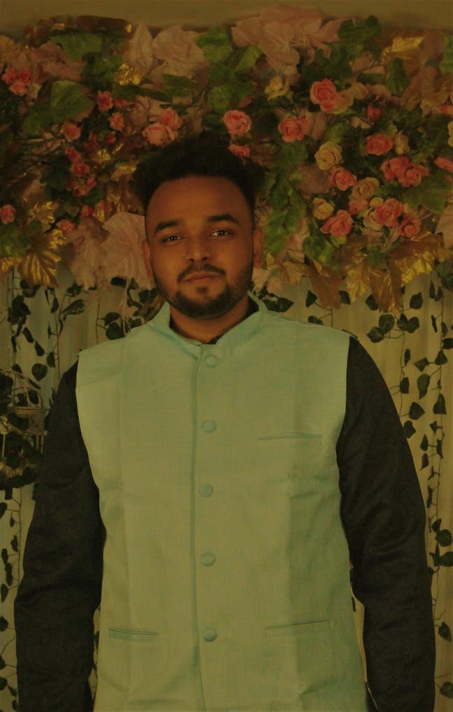 I am looking for a small room that is neat an... Main Photo