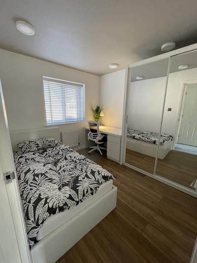 New ensuite room to rent  Main Photo