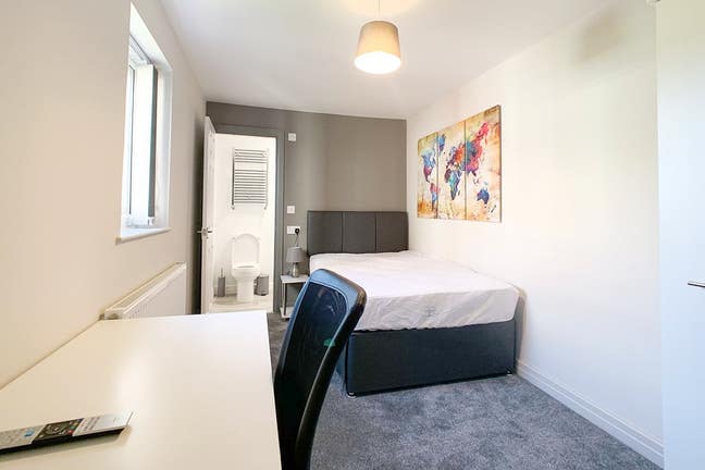 Luxury Ensuite Rooms close to Royal Hospital ⭐ Main Photo