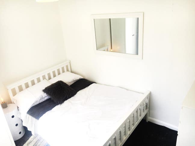 Double Room with Patio in Prof House Share Main Photo