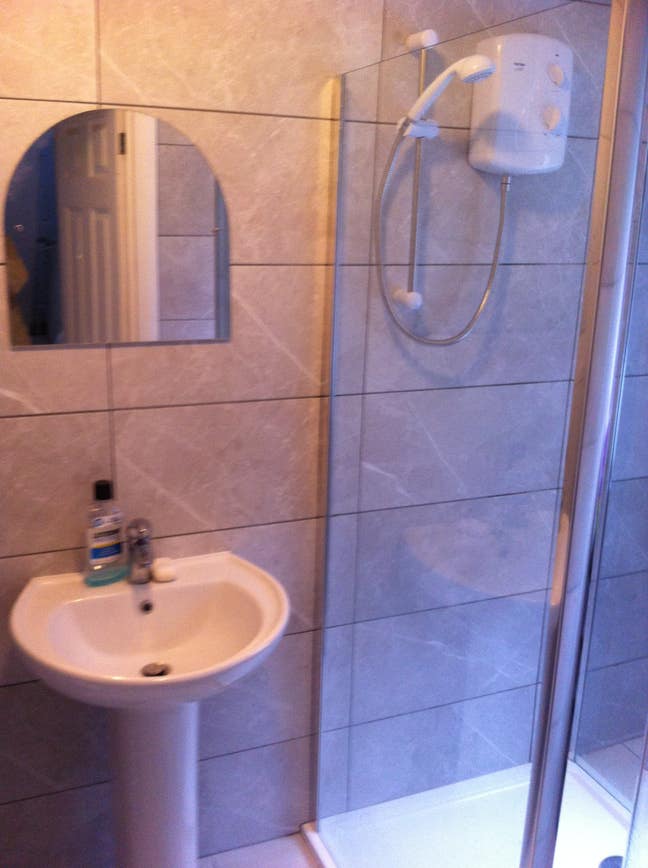 Double room free wifi no deposit  Main Photo