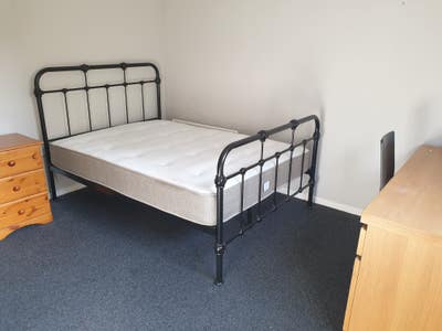  Double Room @ 635 pcm Main Photo