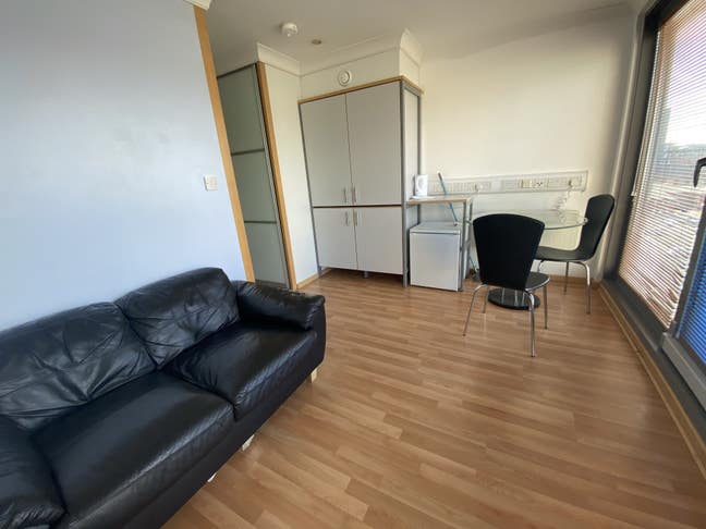  1 Bedroom Apartment in LS2 Main Photo