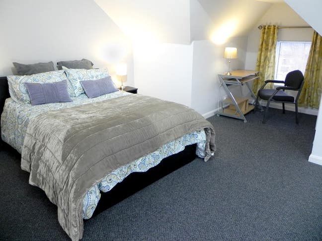 Luxury, En-Suite Room Available - Princes Ave Main Photo