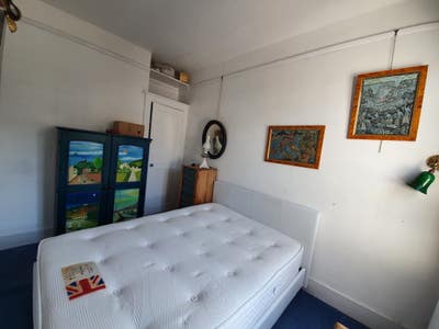 Double room in town centre location Main Photo