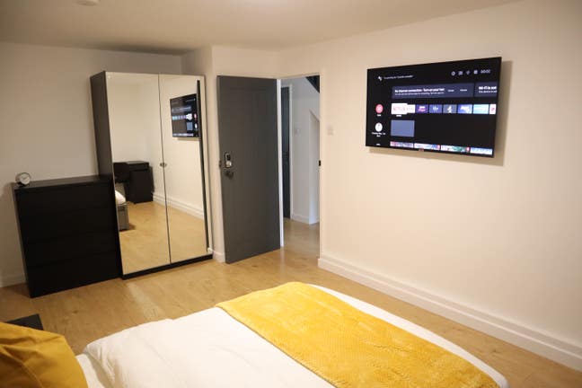 Luxury Double Rooms Available in a Good Location Main Photo