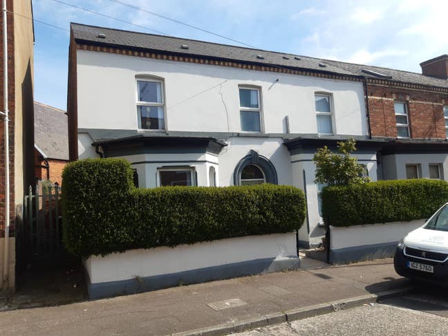 Luxury double room with en-suite to let Main Photo