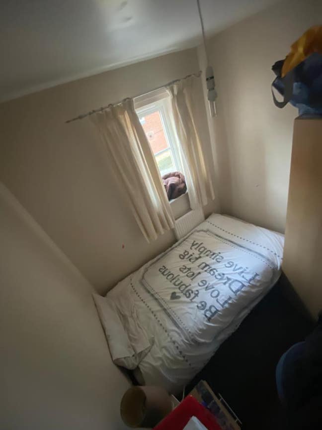 Single room- Furnished Main Photo