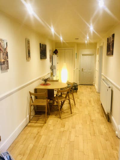 Huge Double Room with Ensuite Bathroom Main Photo