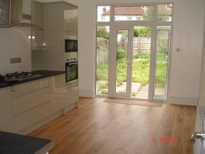  Huge Double Rooms Within 5 Mins Walk to Overgroun Main Photo