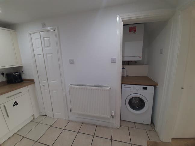 room to rent near Wythenshawe Hospital Main Photo