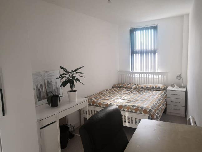 St Paul's Sq - 1 bed in shared 2 bedroom property  Main Photo