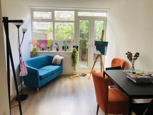 Double Room Available in Lovely Flat Main Photo