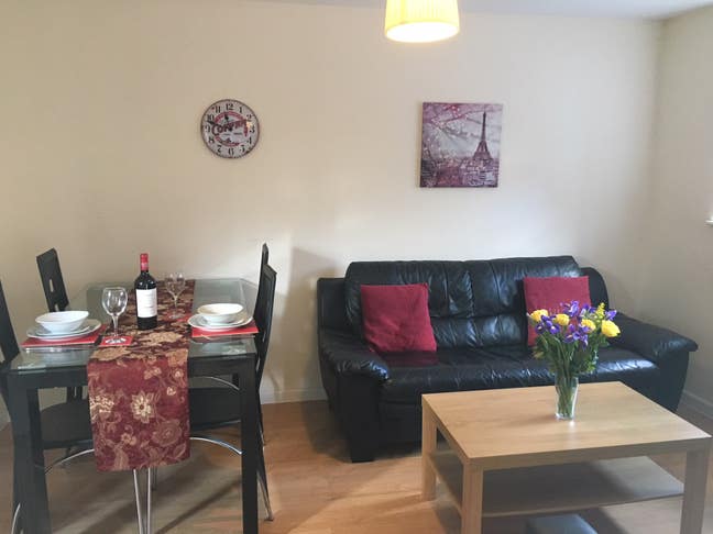 Beautiful spacious house - 1 double bedroom Main Photo