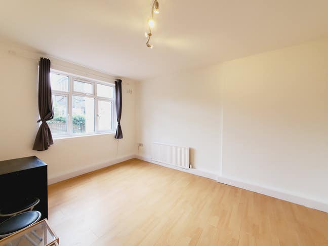 St Johns Wood, One bedroom flat off Abbey Road NW8 Main Photo