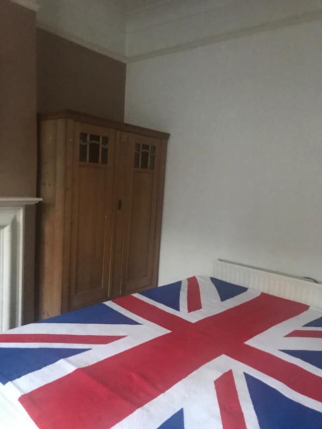 Large , double room £650 all inclusive Main Photo