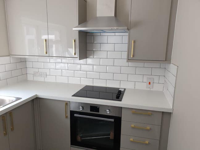 A Newly Decorated 1 bed flat in Bedminster (BS3) i Main Photo